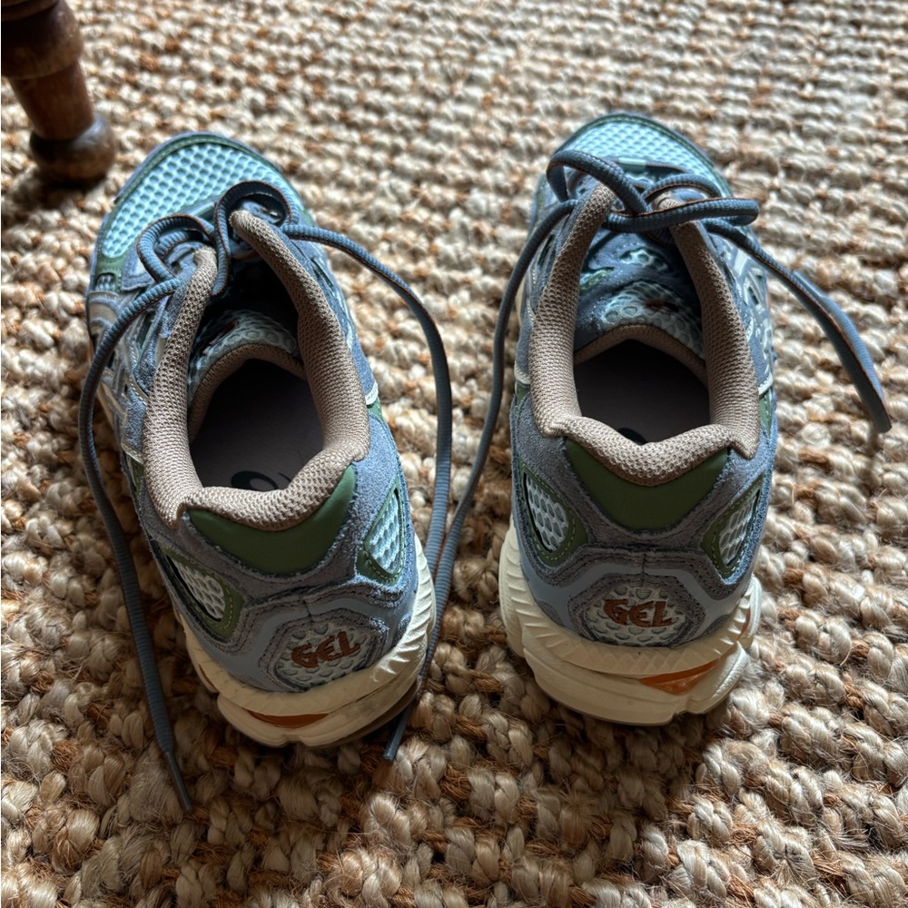 ASICS Gel - Picture 3 of 4